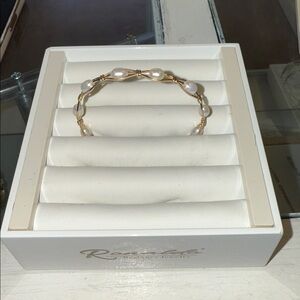 RONALDO ; Gold and Pearl Bracelet